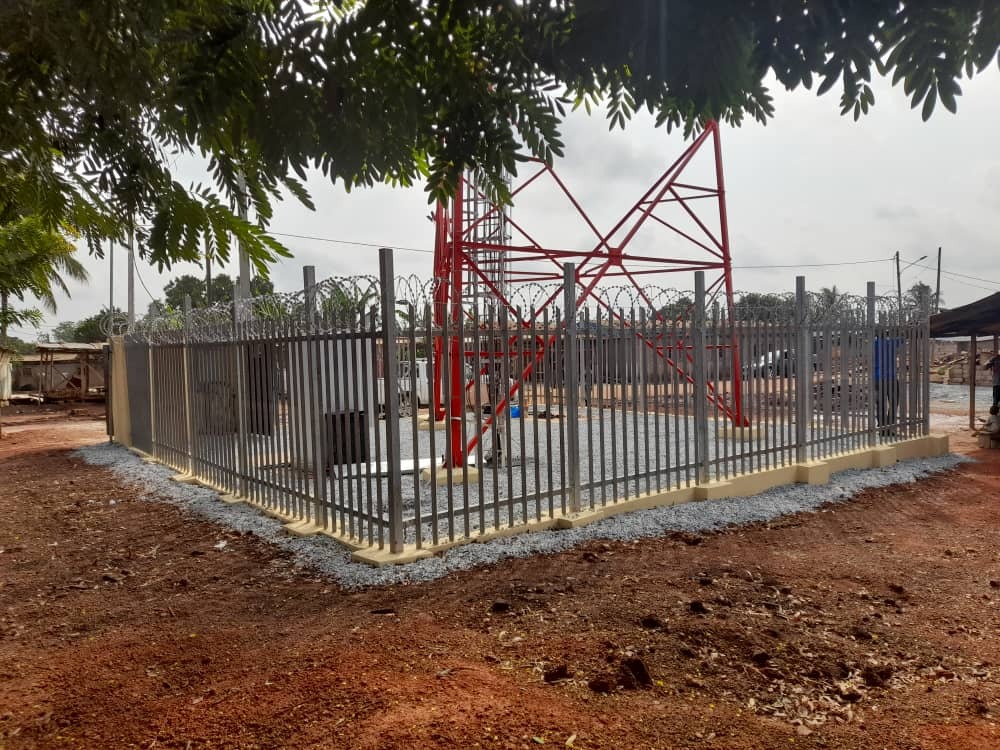 Site grillagé terminé, vue 2